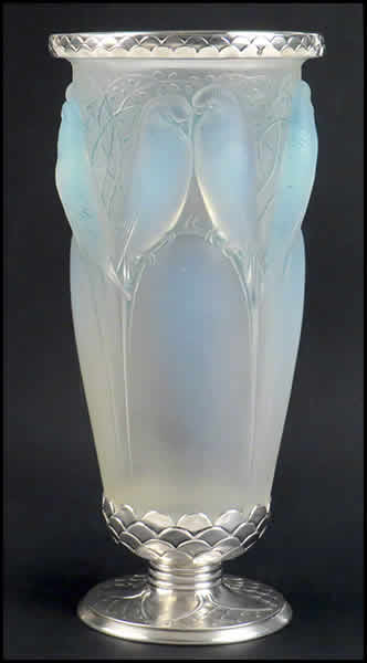 R. Lalique Ceylan Vase