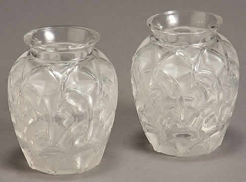 R. Lalique Chamois Vase