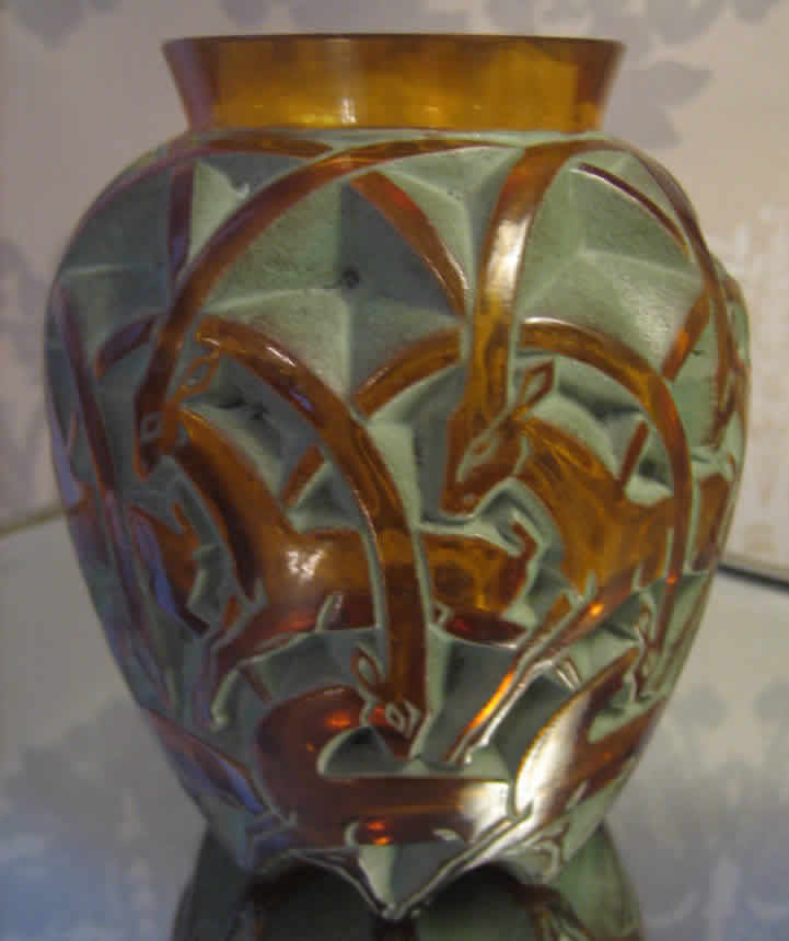 R. Lalique Chamois Vase