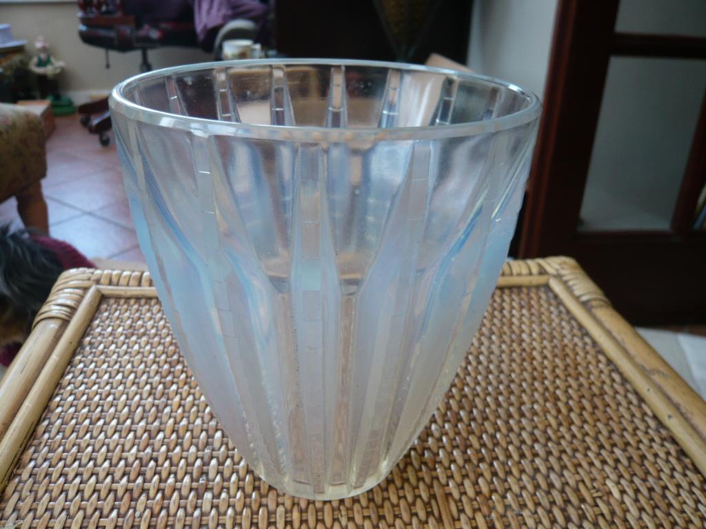 R. Lalique Chamonix Vase