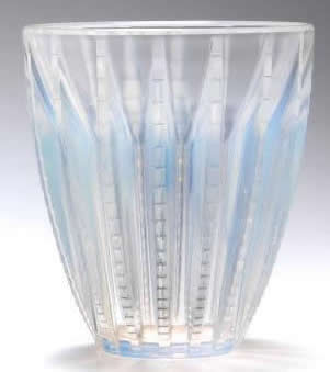 R. Lalique Chamonix Vase