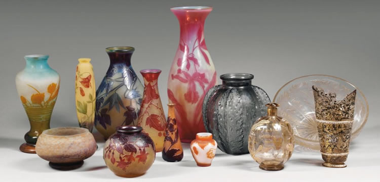 R. Lalique Chardons Vase