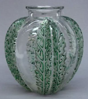 R. Lalique Chardons Vase