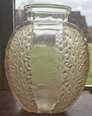 R. Lalique Chardons Vase