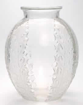 R. Lalique Chardons Vase