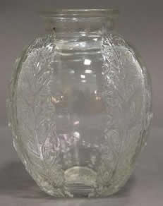 R. Lalique Chardons Vase