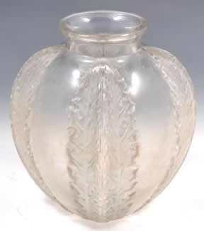 R. Lalique Chardons Vase