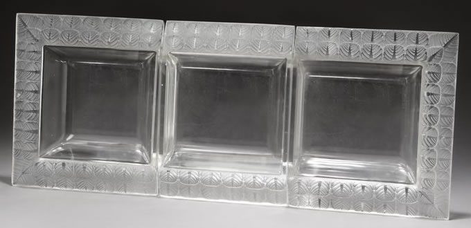 R. Lalique Charme Table Centre