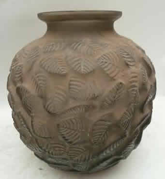 R. Lalique Charmilles Vase