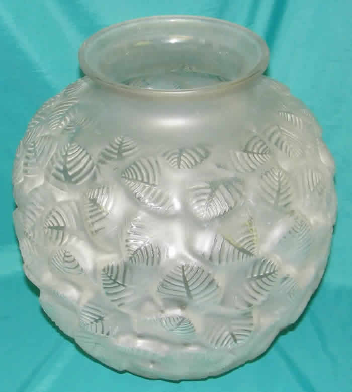 R. Lalique Charmilles Vase