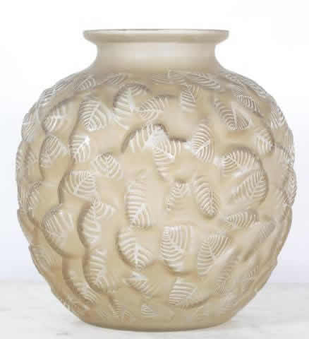 R. Lalique Charmilles Vase