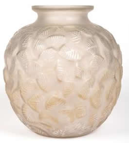 R. Lalique Charmilles Vase