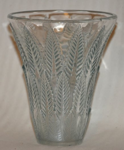 R. Lalique Chataignier Vase