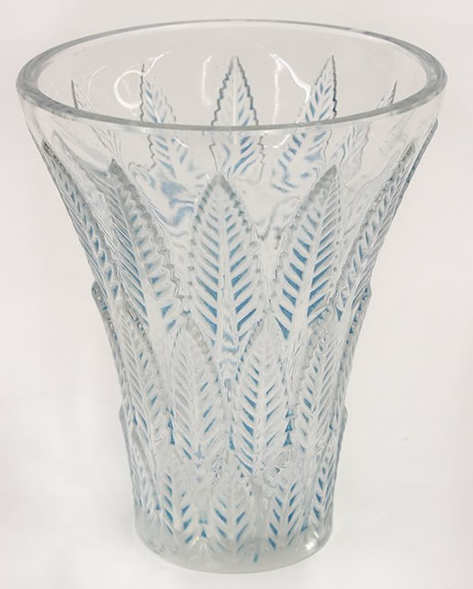 R. Lalique Chataignier Vase