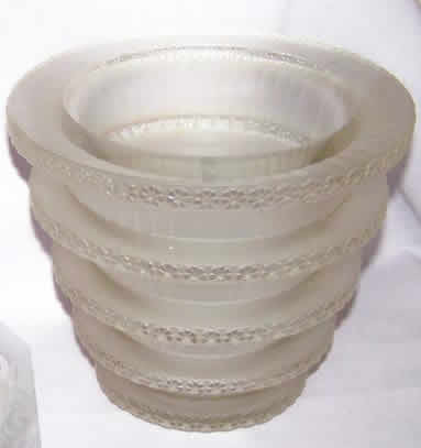R. Lalique Chevreuse Vase