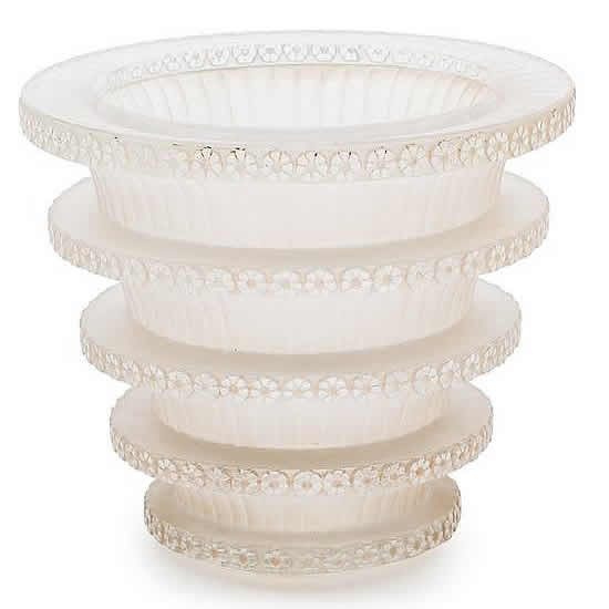 R. Lalique Chevreuse Vase