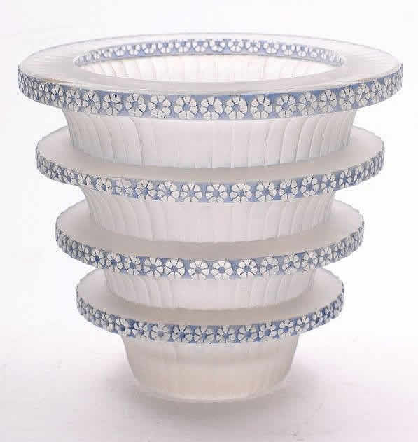 R. Lalique Chevreuse Vase