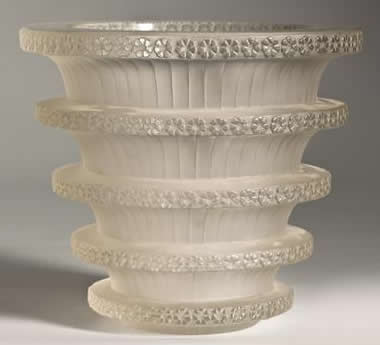 R. Lalique Chevreuse Vase