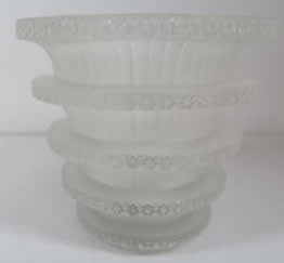 R. Lalique Chevreuse Vase