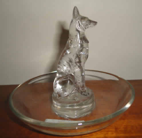 R. Lalique Chien Ashtray