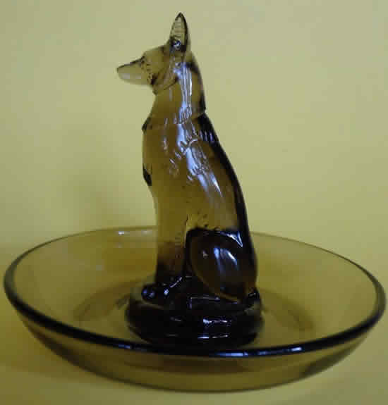 R. Lalique Chien Pin Dish