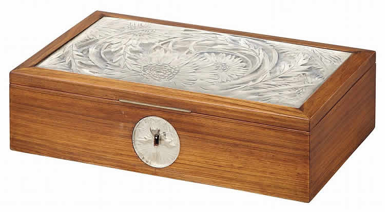 R. Lalique Chrysanthemes Box