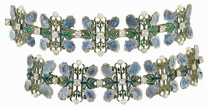 R. Lalique Chrysanthemum Necklace