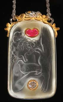 R. Lalique Colombes Pendant