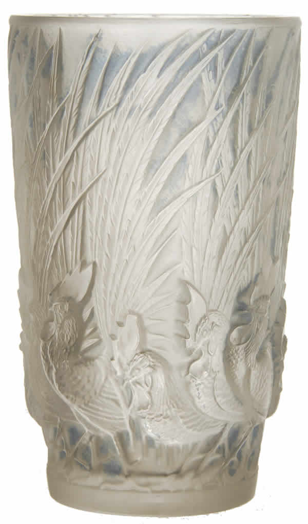 R. Lalique Coqs Et Plumes Vase