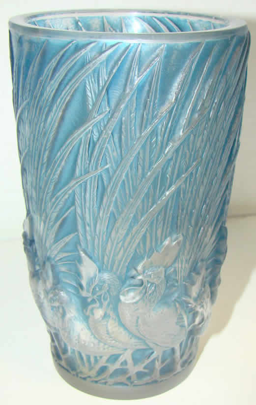 R. Lalique Coqs Et Plumes Vase