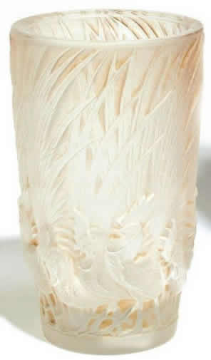R. Lalique Coqs Et Plumes Vase