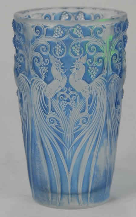 R. Lalique Coqs Et Raisins Vase