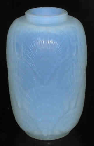 R. Lalique Coquilles Vase
