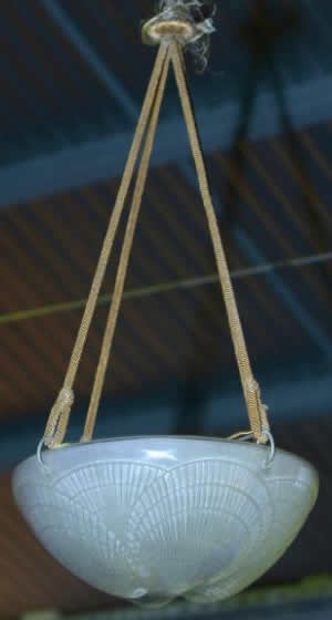 R. Lalique Coquilles Light Fixture