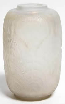 R. Lalique Coquilles Vase