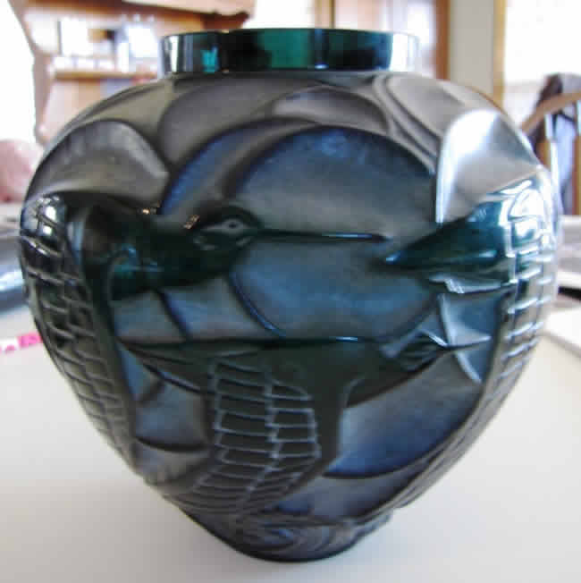 R. Lalique Courlis Vase