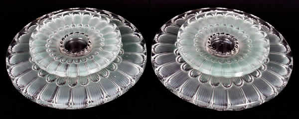 R. Lalique Dahlia Candleholder