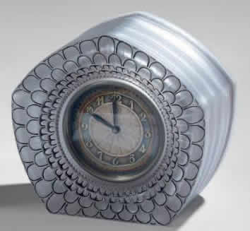 R. Lalique Dahlia Clock