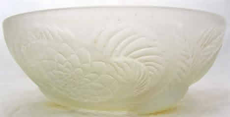 R. Lalique Dahlias Bowl