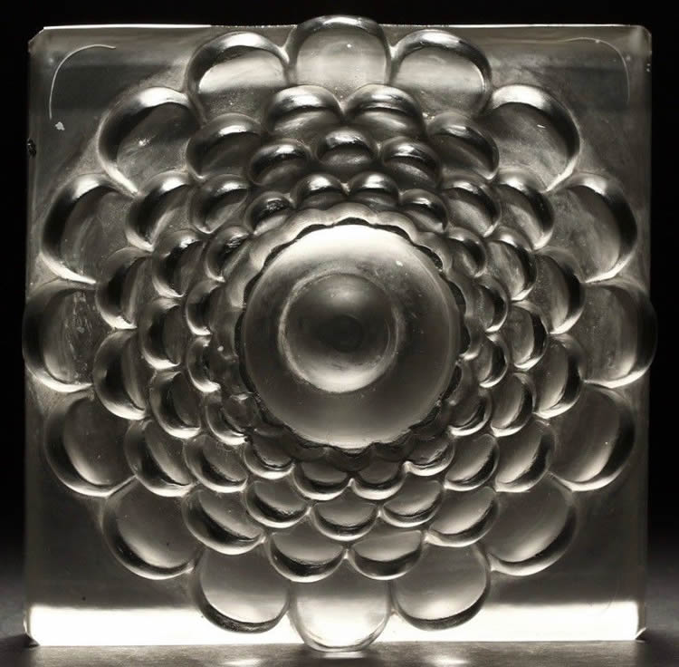 R. Lalique Dahlias Tile