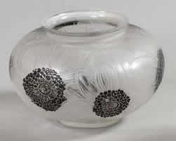 R. Lalique Dahlias Vase