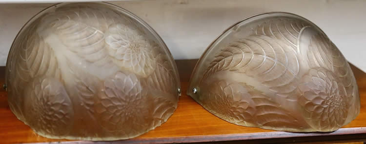 R. Lalique Dahlias Wall Light