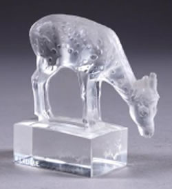 R. Lalique Daim Paperweight
