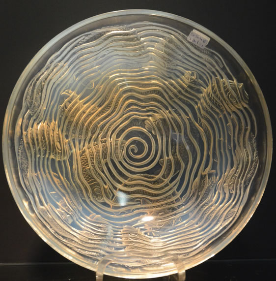 R. Lalique Dauphins Bowl