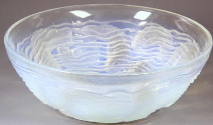 R. Lalique Dauphins Bowl