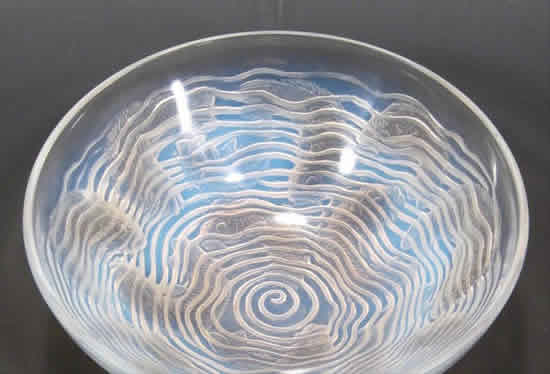 R. Lalique Dauphins Bowl