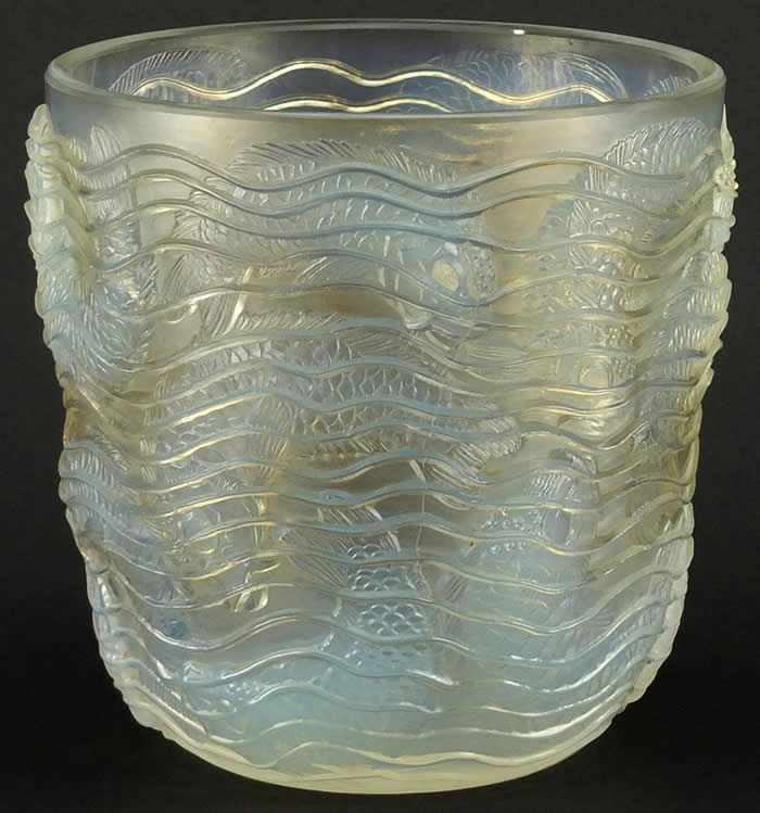 R. Lalique Dauphins Vase