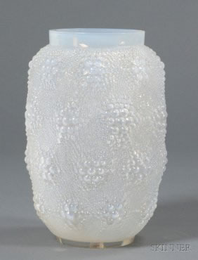 R. Lalique Davos Vase