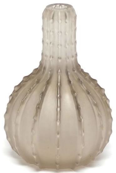R. Lalique Dentele Vase