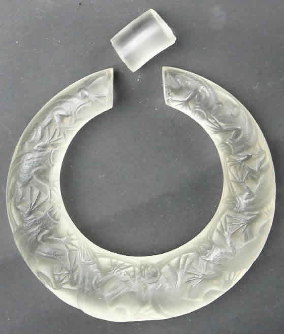 R. Lalique Deux Anneaux Lezards Vase